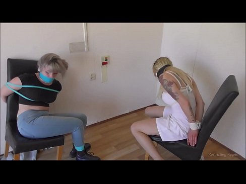 ❤️ Süchtig / gefesselt und geknebelt / Jungfrau in Nöten Porno bei de.hqpornvideos.ru ❌️